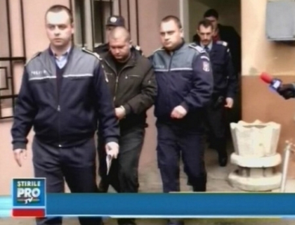 Tanara cazuta de la etajul unei pensiuni a iesit din coma. Un barbat, suspectat ca ar fi violat-o