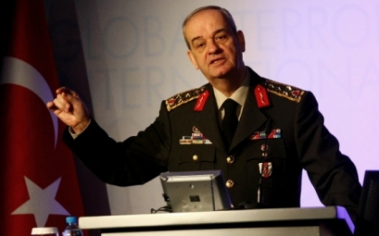 Scandal in Turcia. Fostul comandant al armatei, arestat pentru un complot de rasturnare a Guvernului Scandal in Turcia. Fostul comandant al armatei, arestat pentru un complot de rasturnare a Guvernului