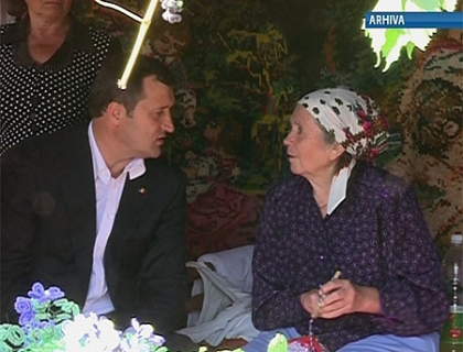 Nu-i tolul, nu-i presedintele! O batrana din Orhei crede ca prezidentialele esueaza din cauza ei. Afla detalii Nu-i tolul, nu-i presedintele! O batrana din Orhei crede ca prezidentialele esueaza din cauza ei. Afla detalii
