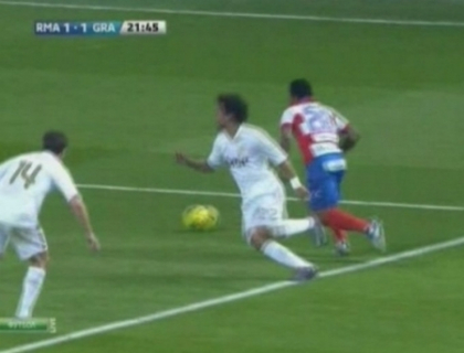 Real Madrid s-a distantat la 6 puncte de Barcelona! A zdrobit nou-promovata Granada Real Madrid s-a distantat la 6 puncte de Barcelona! A zdrobit nou-promovata Granada