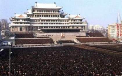 China vrea sa consolideze puterea lui Kim Jong-un. Se teme de o eventuala prabusire a Coreei de Nord China vrea sa consolideze puterea lui Kim Jong-un. Se teme de o eventuala prabusire a Coreei de Nord