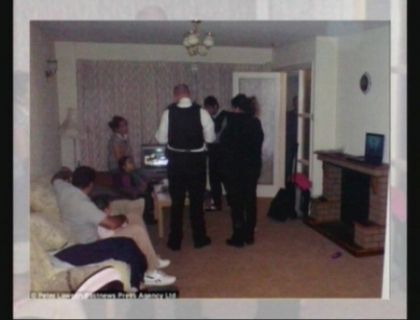 8 moldoveni s-au instalat abuziv intr-o casa din Londra. Culmea - legea este de partea lor! FOTO