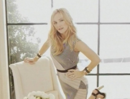 Ea este noua imagine a casei de moda Ann Taylor! A pozat sexy intr-un pictorial senzational Ea este noua imagine a casei de moda Ann Taylor! A pozat sexy intr-un pictorial senzational