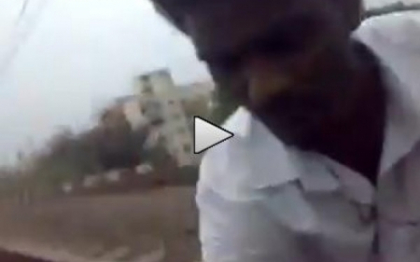 Iti sta inima-n loc. S-a jucat cu moartea ca sa braveze in fata prietenilor. VIDEO