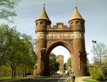 Nu este New York sau Abu Dhabi. Orasul cu cei mai bogati locuitori din lume Nu este New York sau Abu Dhabi. Orasul cu cei mai bogati locuitori din lume