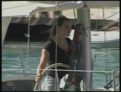 Navigare record, fara premiu. O adolescenta a facut inconjurul lumii cu barca