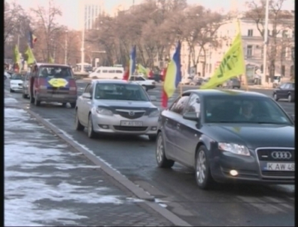 O hora a masinilor in numele unirii! Cum au marcat Ziua Unirii membrii si simpatizantii PNL O hora a masinilor in numele unirii! Cum au marcat Ziua Unirii membrii si simpatizantii PNL