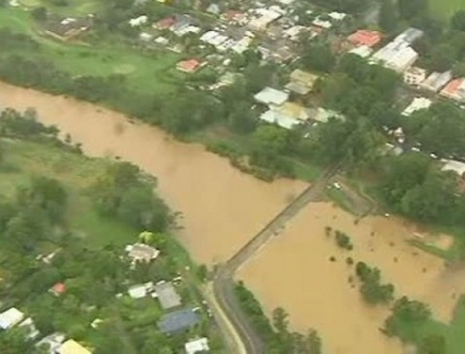 Evacuari in masa in estul Australiei. Mii de oameni goniti din case de inundatii devastatoare