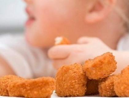 S-a hranit timp de 15 ani numai de la fast-food.Povestea socanta a unei fete aflate in pragul mortii S-a hranit timp de 15 ani numai de la fast-food.Povestea socanta a unei fete aflate in pragul mortii