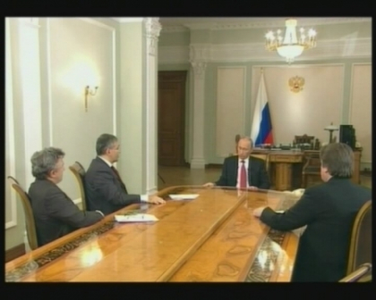 Putin, "tiran" si "criminal"! Piesa care ii cere premierului sa plece de la putere face furori pe internet Putin, "tiran" si "criminal"! Piesa care ii cere premierului sa plece de la putere face furori pe internet