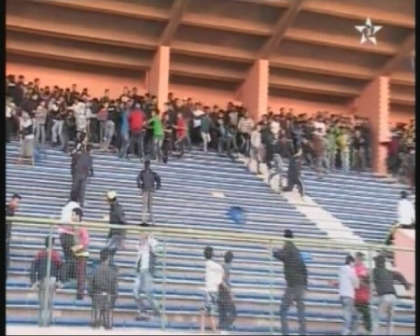 Copiii au distrus stadionul! Imagini incredibile la o partida amicala din Maroc! Copiii au distrus stadionul! Imagini incredibile la o partida amicala din Maroc!