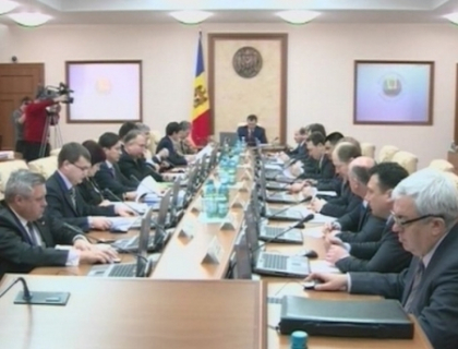 Nu au o locuinta si supravietuiesc doar din salariu? Ce venituri declara ministrii Nu au o locuinta si supravietuiesc doar din salariu? Ce venituri declara ministrii