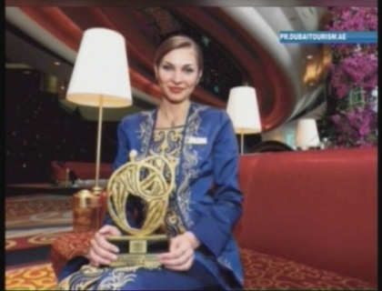 Moldoveanca, desemnata receptionista anului! A reprezentat cel mai luxos hotel din Dubai. FOTO Moldoveanca, desemnata receptionista anului! A reprezentat cel mai luxos hotel din Dubai. FOTO