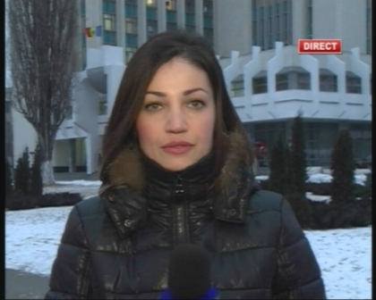 Au blocat usile si nu le-au permis sa iasa! Simpatizantii PCRM au protestat la sedinta Comisiei pentru securitate Au blocat usile si nu le-au permis sa iasa! Simpatizantii PCRM au protestat la sedinta Comisiei pentru securitate