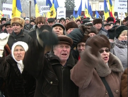 Proteste si antiproteste in PMAN. Comitetul lui Iurie Rosca cere demisia AIE si alegeri anticipate. VIDEO Proteste si antiproteste in PMAN. Comitetul lui Iurie Rosca cere demisia AIE si alegeri anticipate. VIDEO