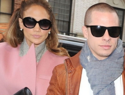 Secretul lui Jennifer Lopez a ajuns la tabloide. Cat o "costa" iubitul cu 18 ani mai tanar Secretul lui Jennifer Lopez a ajuns la tabloide. Cat o "costa" iubitul cu 18 ani mai tanar