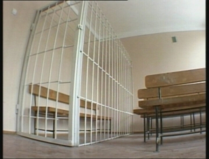 Cu greu mai poate fi numita mama! Si-a asfixiat copilul de 6 ani petru ca... plangea! Cu greu mai poate fi numita mama! Si-a asfixiat copilul de 6 ani petru ca... plangea!
