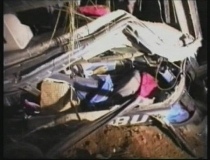 Calatorie de cosmar in Bolivia! Un autocar plin cu pasageri s-a rasturnat intr-o zona muntoasa Calatorie de cosmar in Bolivia! Un autocar plin cu pasageri s-a rasturnat intr-o zona muntoasa