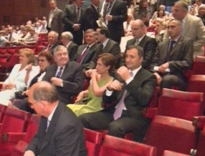 "De la sensul vietii pana la sacrificiul suprem". Dragostea vazuta de politicieni "De la sensul vietii pana la sacrificiul suprem". Dragostea vazuta de politicieni