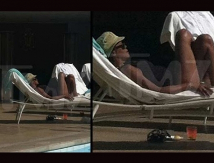 Relaxata la piscina hotelului. Whitney Houston, in costum de baie inainte de a muri