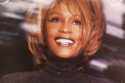 Whitney Houston, petrecuta pe ultimul drum. Funeraliile, transmise in direct la TV si pe internet Whitney Houston, petrecuta pe ultimul drum. Funeraliile, transmise in direct la TV si pe internet
