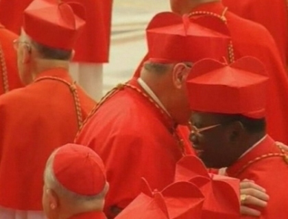 Vaticanul e in sarbatoare. Papa de la Roma a investit 22 de cardinali, care vor alege un succesor