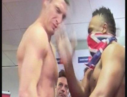 Vitalii Kliciko, palmuit de un boxer la cantarul oficial! Cum a reactionat detinatorul centurii Vitalii Kliciko, palmuit de un boxer la cantarul oficial! Cum a reactionat detinatorul centurii