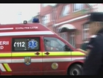 Cel putin 17 oameni au fost raniti in doua explozii consecutive intr-un club de noapte din Romania
