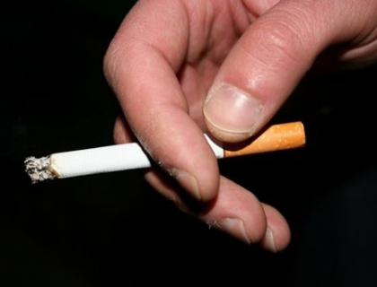 De vina e tigara? Un barbat a murit intoxicat dupa ce cearsaful a luat foc