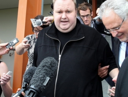 Fondatorul imperiului de filme piratate MegaUpload, eliberat. Ce a declarat la iesirea din inchisoare