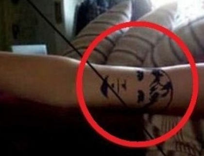 Si-a tatuat pe mana chipul iubitului pe care il stia de cateva zile. Ce a urmat face senzatie pe net Si-a tatuat pe mana chipul iubitului pe care il stia de cateva zile. Ce a urmat face senzatie pe net