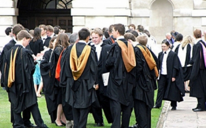 Detalii incredibile despre viata studentilor de la Cambridge, cea mai buna universitate din lume Detalii incredibile despre viata studentilor de la Cambridge, cea mai buna universitate din lume