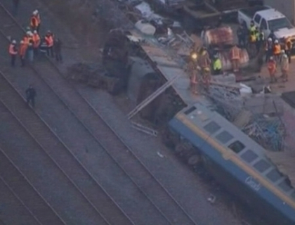 Un tren cu pasageri a deraiat de pe calea ferata! Grav accident feroviar in Canada Un tren cu pasageri a deraiat de pe calea ferata! Grav accident feroviar in Canada