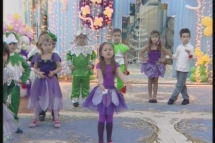 Au inflorit ghioceii si viorelele... nu in padure, ci in gradinite! Cum si-au felicitat micutii mamele Au inflorit ghioceii si viorelele... nu in padure, ci in gradinite! Cum si-au felicitat micutii mamele