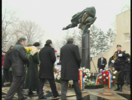 20 de ani de la conflictul armat de pe Nistru. Astazi sunt comemorati eroii cazuti in razboi 20 de ani de la conflictul armat de pe Nistru. Astazi sunt comemorati eroii cazuti in razboi