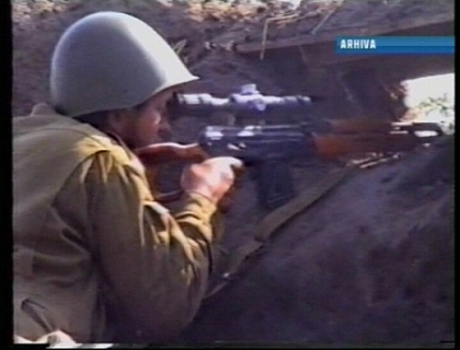 Invata din carti despre razboiul care i-a distrus viata! Povestea dramatica a unui combatant Invata din carti despre razboiul care i-a distrus viata! Povestea dramatica a unui combatant