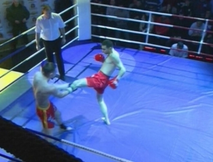 Knockout-uri senzationale, sange si dorinta de victorie! Kickboxerii moldoveni au facut un show de exceptie Knockout-uri senzationale, sange si dorinta de victorie! Kickboxerii moldoveni au facut un show de exceptie