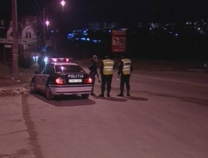 "Ne dai banii sau iti intoarcem copilul fara maini si picioare!" Baiat de 17 ani, rapit in plina strada "Ne dai banii sau iti intoarcem copilul fara maini si picioare!" Baiat de 17 ani, rapit in plina strada