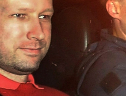 Anders Breivik, "dezamagit" de actul de acuzare. Extremistul CERE sa faca inchisoare Anders Breivik, "dezamagit" de actul de acuzare. Extremistul CERE sa faca inchisoare