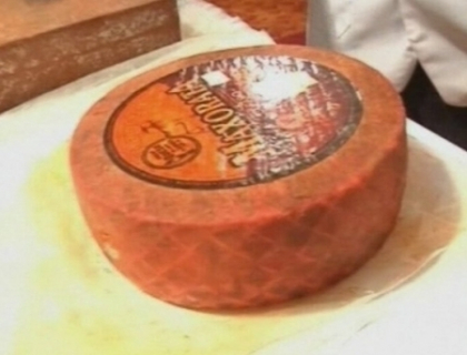 Olandezii le-au dat clasa elvetienilor la produs cascaval! Renumitii producatori din Elvetia, batuti Olandezii le-au dat clasa elvetienilor la produs cascaval! Renumitii producatori din Elvetia, batuti