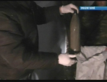 FOTO. A incercat sa treaca vama cu 8 kilograme de marijuana si hasis. Unde a ascuns drogurile FOTO. A incercat sa treaca vama cu 8 kilograme de marijuana si hasis. Unde a ascuns drogurile