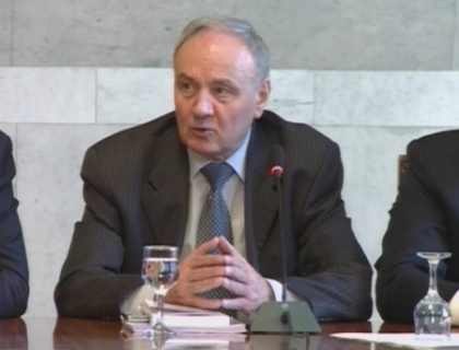 Nicolae Timofti: Voi fi un presedinte al tuturor! Grupul Dodon: Sa fie supus unui test! Nicolae Timofti: Voi fi un presedinte al tuturor! Grupul Dodon: Sa fie supus unui test!