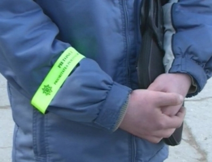 Bratarile reflectorizante - dovada ca pietonii sunt o prioritate pentru Politia Rutiera! Bratarile reflectorizante - dovada ca pietonii sunt o prioritate pentru Politia Rutiera!