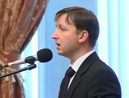 Comunistii au venit la Parlament! Ce au venit sa faca Resetnicov, Sirbu si Supac Comunistii au venit la Parlament! Ce au venit sa faca Resetnicov, Sirbu si Supac