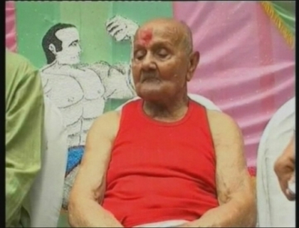 Cum arata un fost Mister Univers la 100 de ani. Oamenii au iesit pe strazi aplaudandu-l