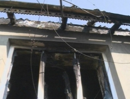 Ucisi de flacari! O mama insarcinata si doi copii au murit in incendiu! Tragedie de nedescris in Micauti, Straseni Ucisi de flacari! O mama insarcinata si doi copii au murit in incendiu! Tragedie de nedescris in Micauti, Straseni