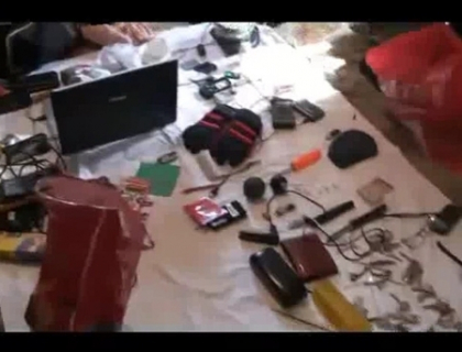 S-a prezentat drept cumparator, dar a agresat un barbat in propria casa. VIDEO S-a prezentat drept cumparator, dar a agresat un barbat in propria casa. VIDEO