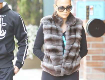 Jennifer Lopez a uitat ce era mai important la asa tinuta. Fotografii au surprins detaliul jenant Jennifer Lopez a uitat ce era mai important la asa tinuta. Fotografii au surprins detaliul jenant