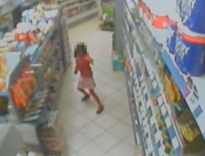 Foto SOCANT. Momentul in care toate visele unei fetite de 5 ani sunt spulberate Foto SOCANT. Momentul in care toate visele unei fetite de 5 ani sunt spulberate