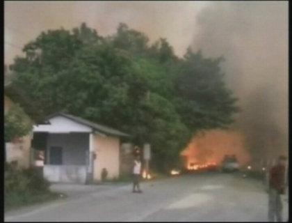 Incendiu de proportii la o fabrica de focuri de artificii din Thailanda!